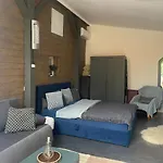 Monpe Apartmanik S Atmosferou شقة