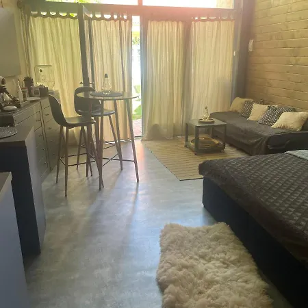 Monpe Apartmanik S Atmosferou شقة Komárno