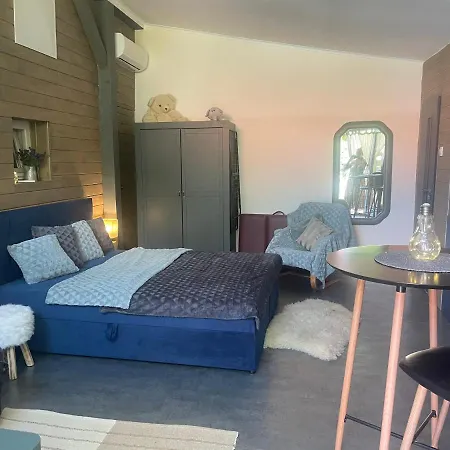 Monpe Apartmanik S Atmosferou דירה *