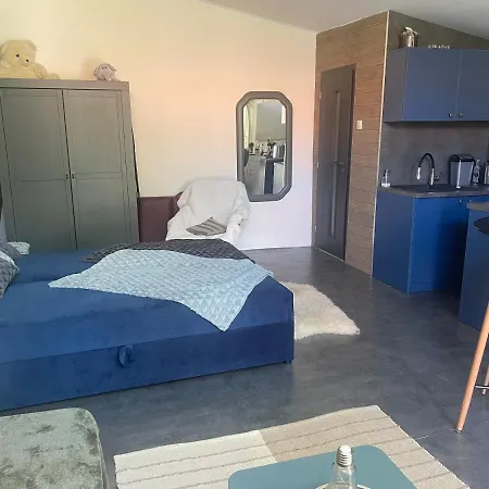 Monpe Apartmanik S Atmosferou Apartmán Komarno