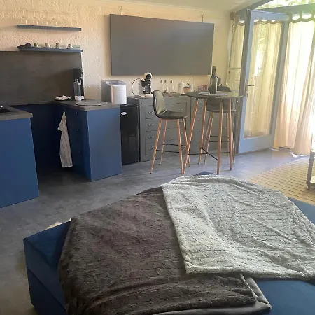 Monpe Apartmanik S Atmosferou * Komárno