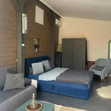 Monpe Apartmanik S Atmosferou شقة