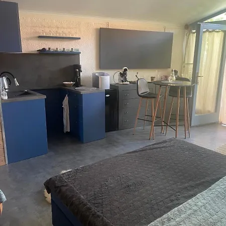 Monpe Apartmanik S Atmosferou Komárno