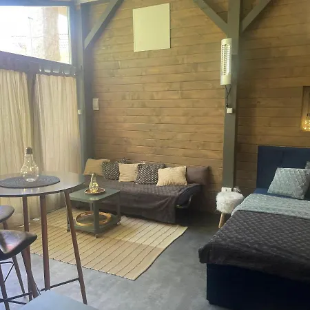 Monpe Apartmanik S Atmosferou شقة *