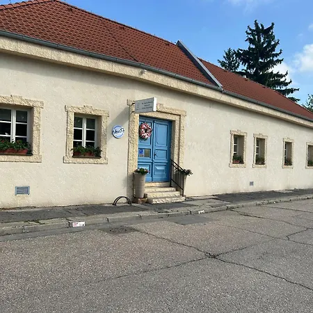 شقة Monpe Apartmanik S Atmosferou Komárno